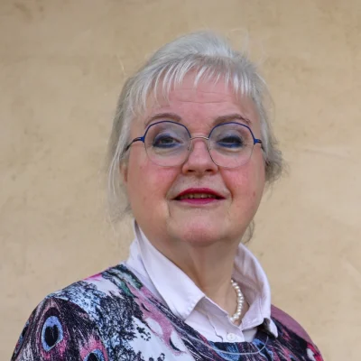 Trees Miedema van OLW